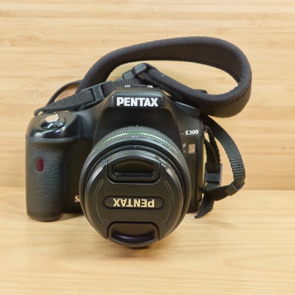 Pentax K200D DSLR Camera / 10.2 MP / 18–55mm Lens / Weather-Sealed Body - Picture 2 of 10